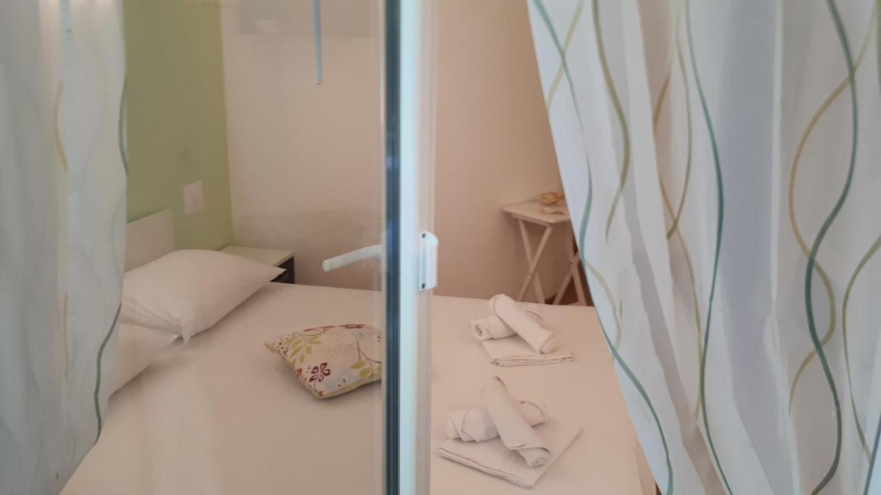 Apartments Meri Vodice Bagian luar foto