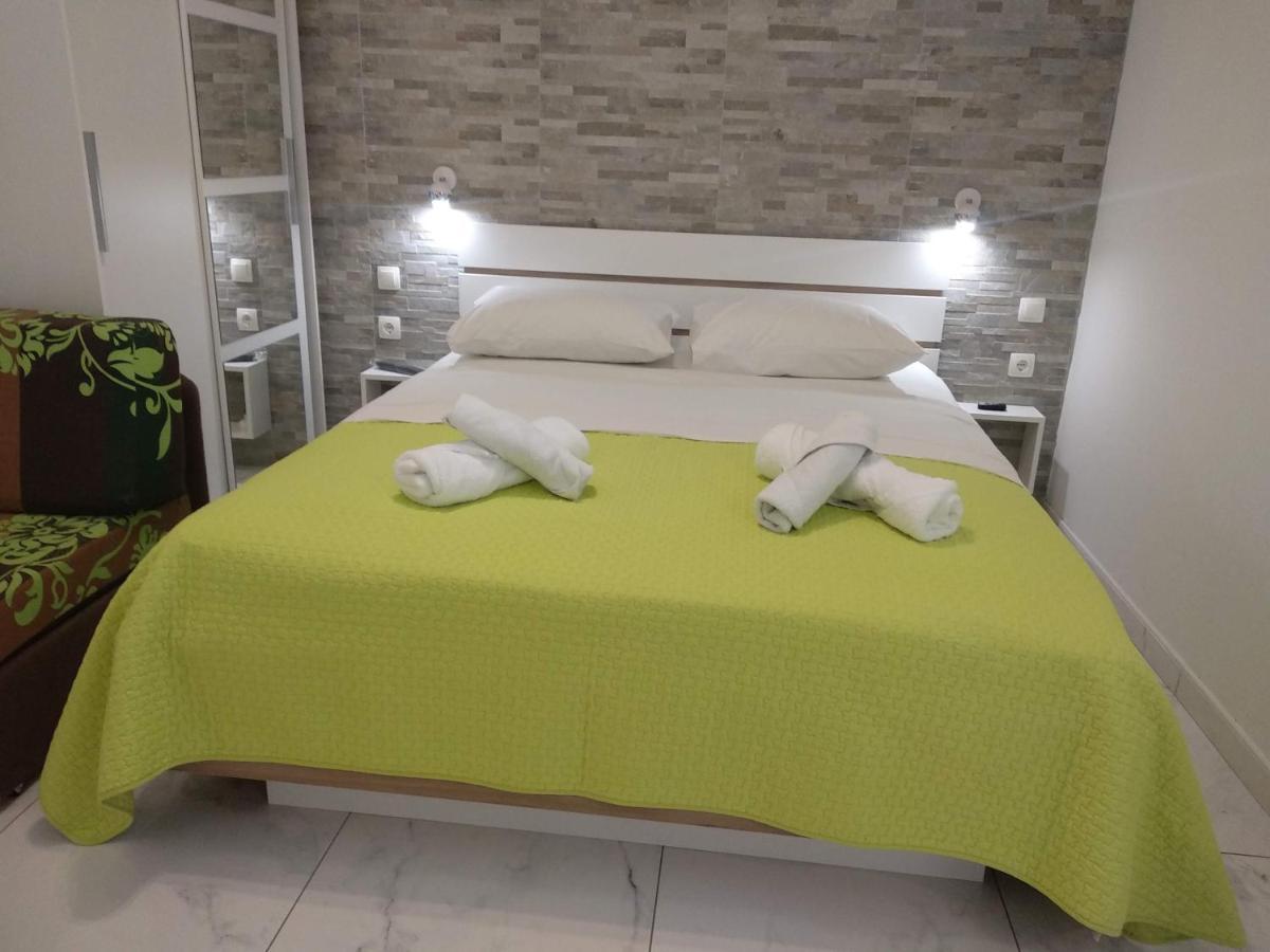 Apartments Meri Vodice Bagian luar foto