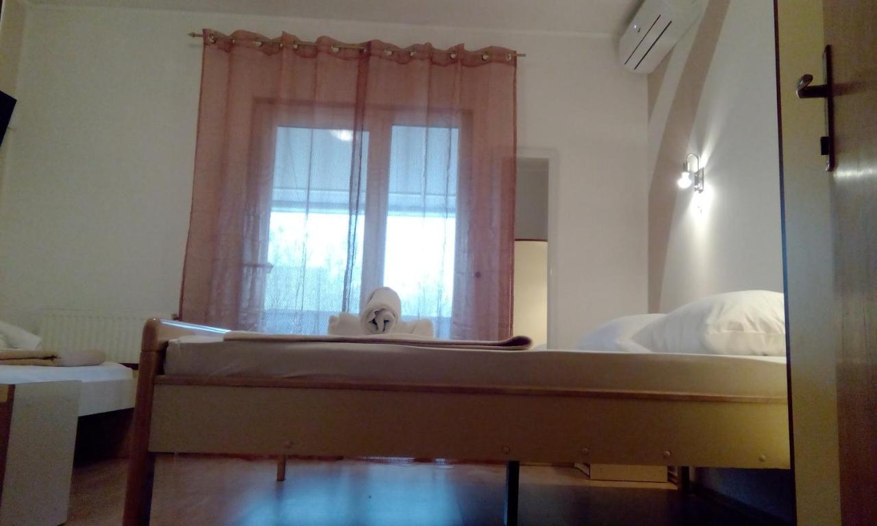 Apartments Meri Vodice Bagian luar foto