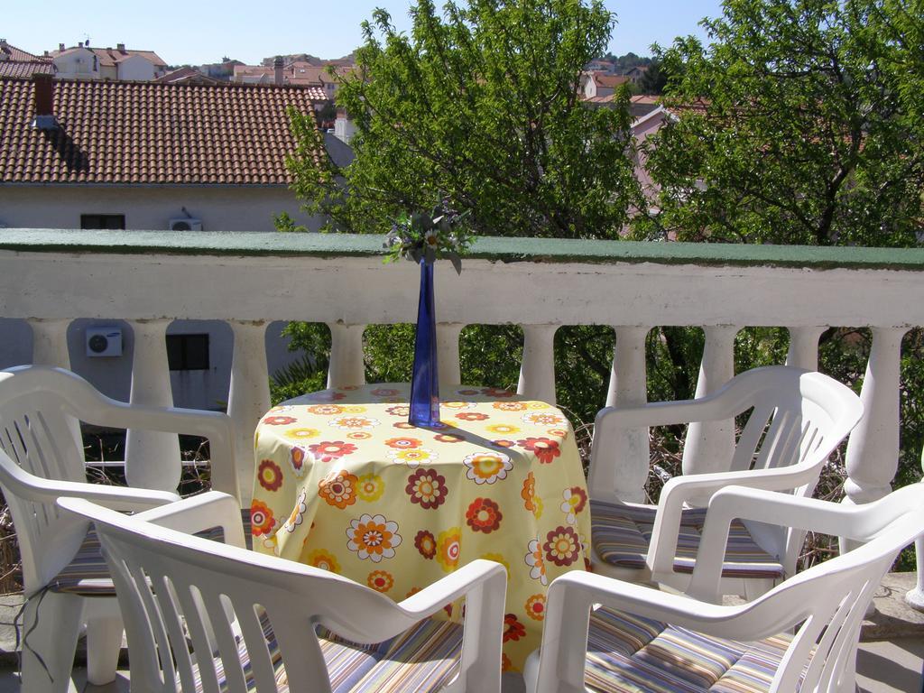Apartments Meri Vodice Bagian luar foto