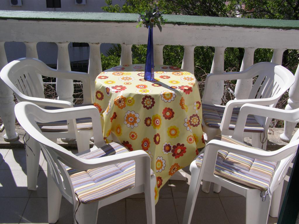 Apartments Meri Vodice Bagian luar foto