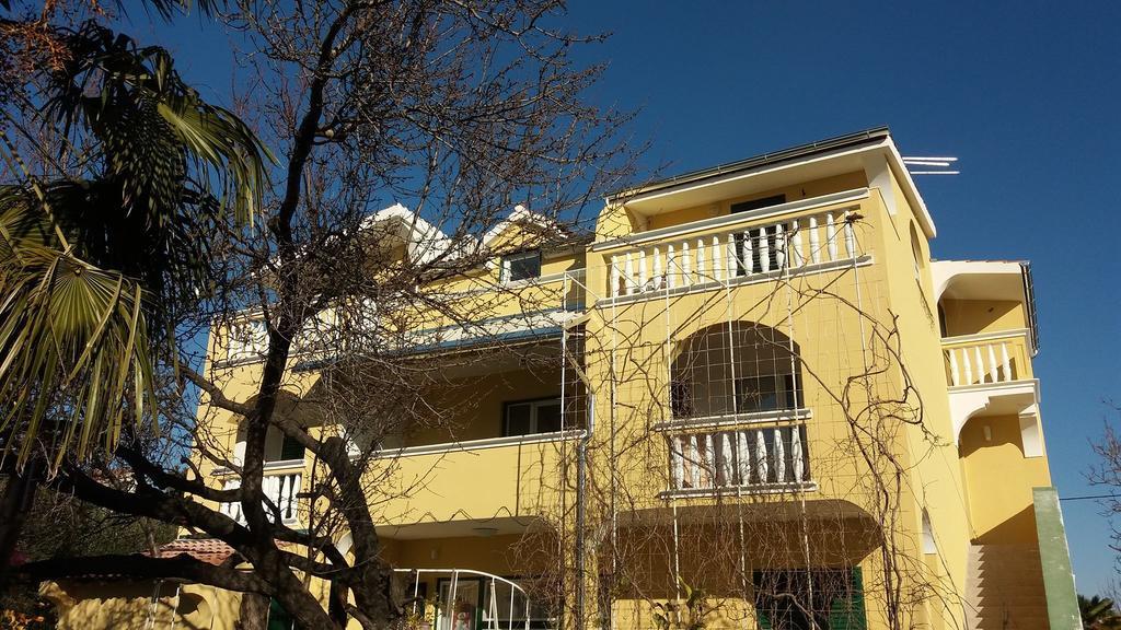 Apartments Meri Vodice Bagian luar foto