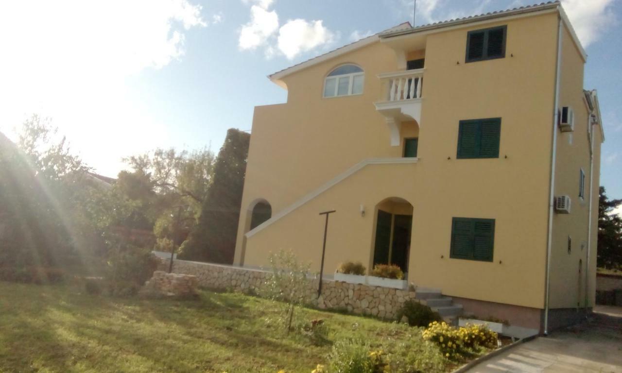 Apartments Meri Vodice Bagian luar foto