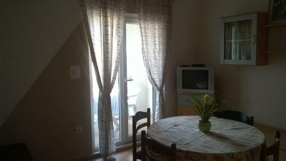 Apartments Meri Vodice Bagian luar foto