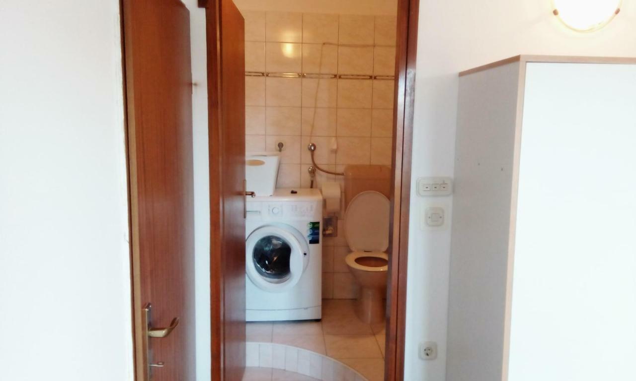 Apartments Meri Vodice Bagian luar foto